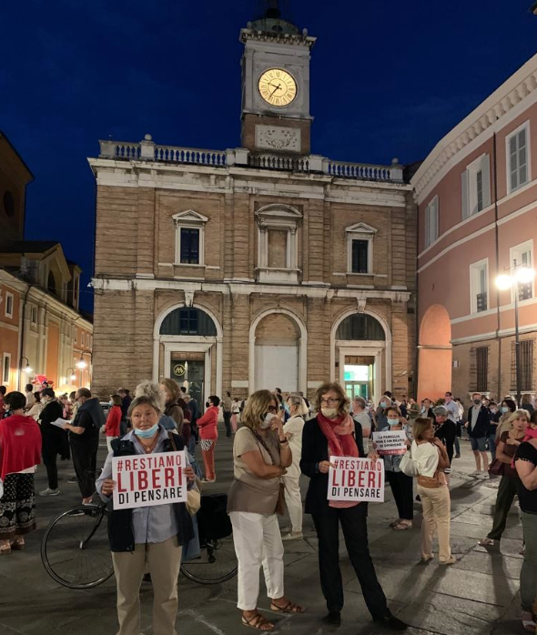 Ravenna in piazza per dire no alla legge contro l’omotransfobia, nonostante la contromanifestazione 1